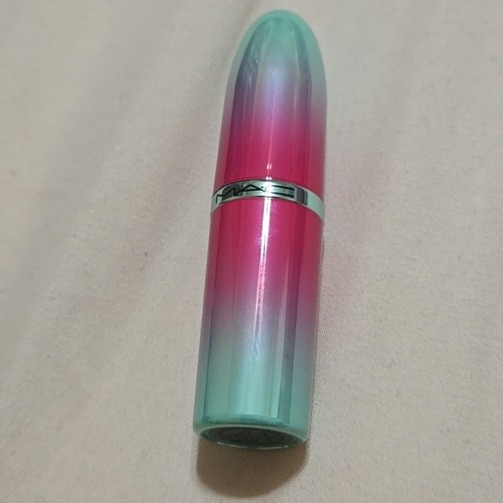MAC Cosmetics Candy Yum Yum Bold Pink Lipstick Limited Edition Tube - Brand NEW - Picture 3 of 4